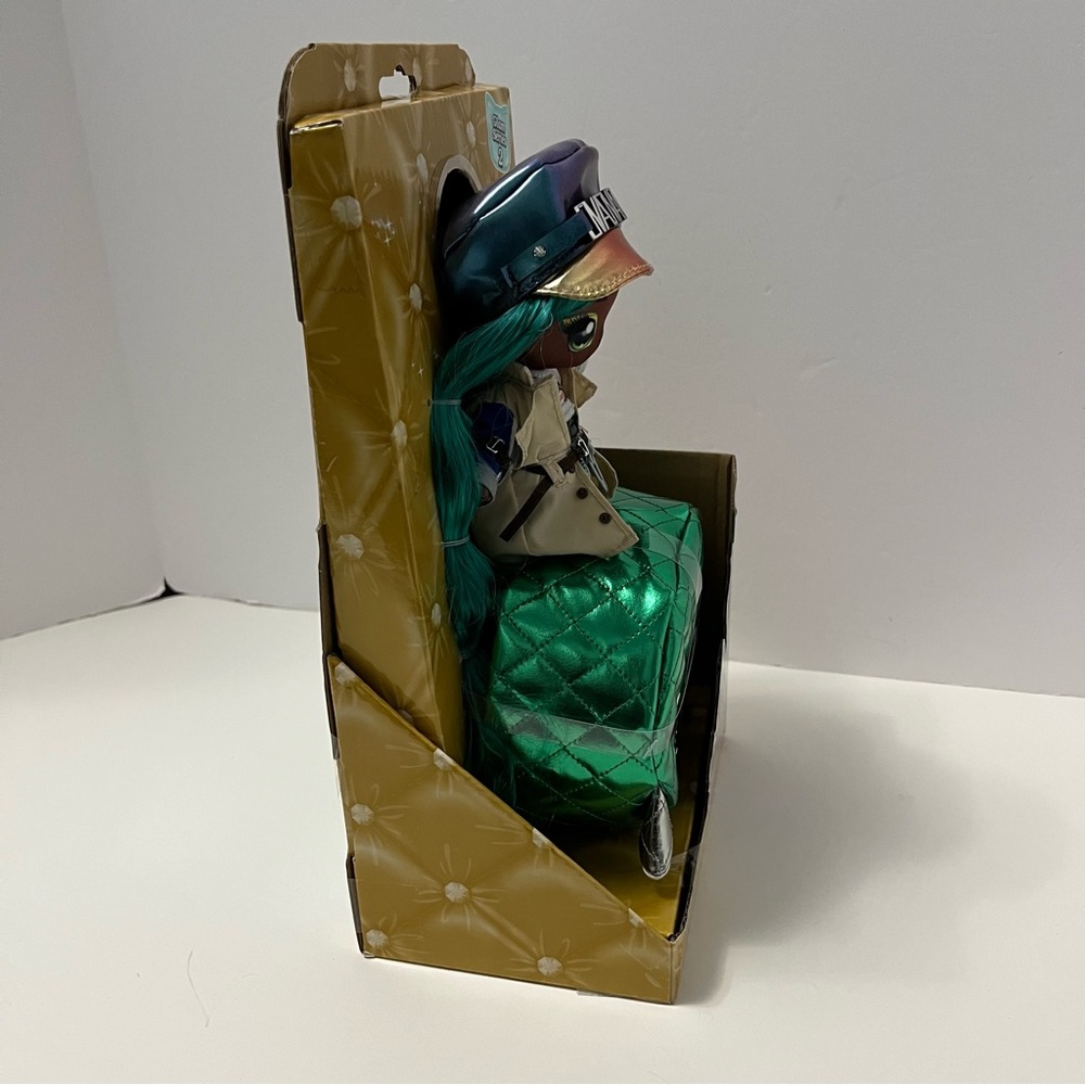 NA! NA! NA! SURPRISE doll Mallory Duckington glam series 2 NRFB NWT toy - Picture 4 of 9